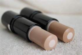 BASE EN BARRA FIT ME SHINE FREE MAYBELLINE